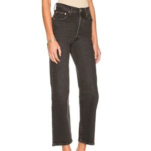 Levi’s Ribcage Straight Ankle in Feelin' Cagey